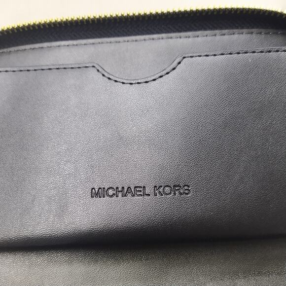 Michael Kors Jet Set Travel Black Pebbled Leather Zip Around Wallet - NWT $258 - Picture 11 of 16